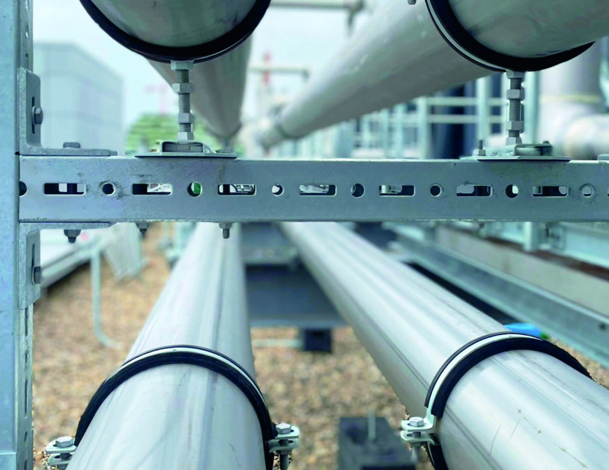 Maxx and HD clamps close up