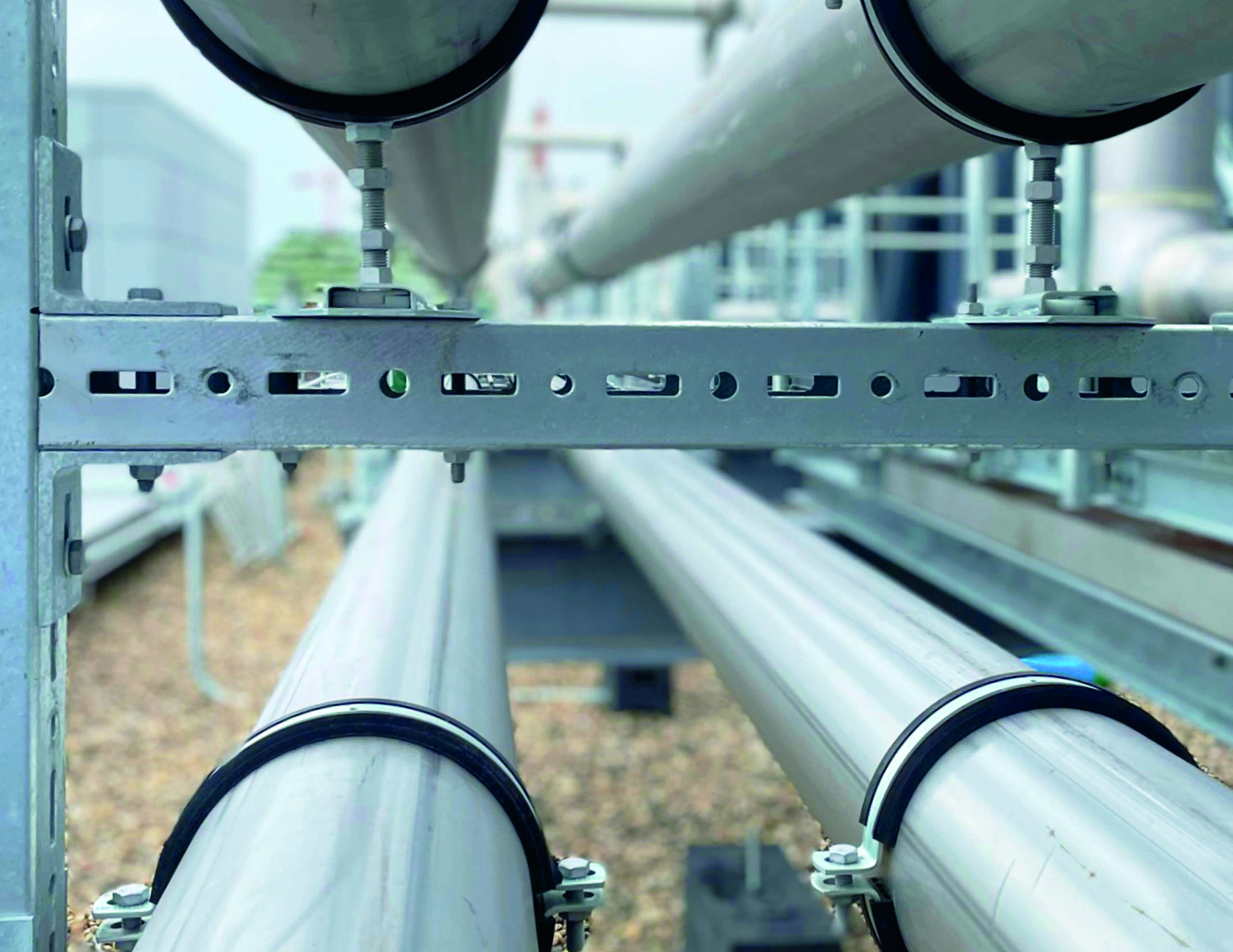 Maxx and HD clamps close up